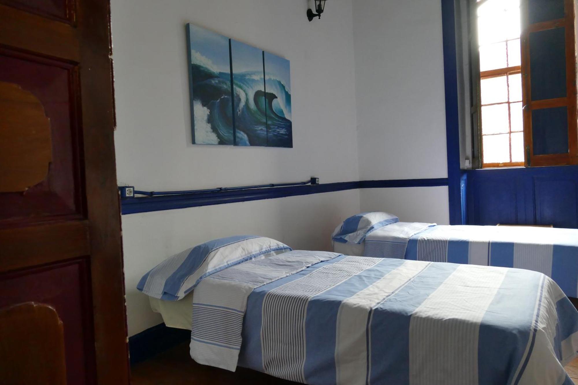 Atlantis Surf Hostel Moya  Esterno foto